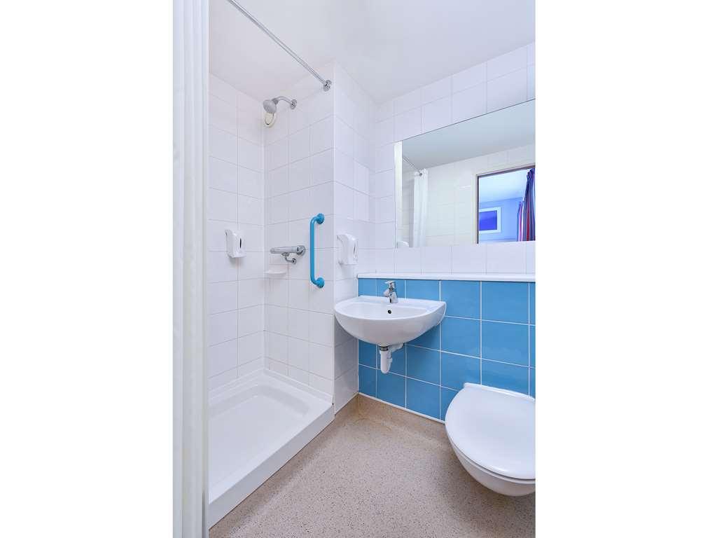 לייסטר Travelodge Lutterworth חדר תמונה