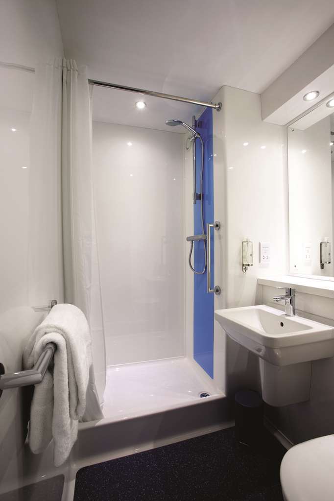 לייסטר Travelodge Lutterworth חדר תמונה