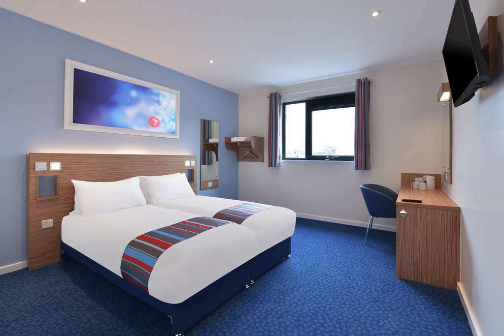 לייסטר Travelodge Lutterworth חדר תמונה
