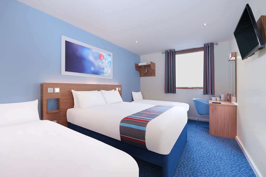 לייסטר Travelodge Lutterworth חדר תמונה
